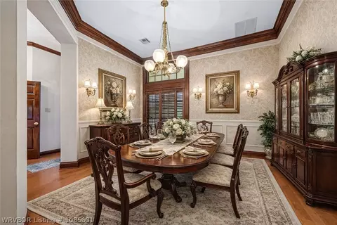Dining - 2916 S Cliff Dr, Fort Smith, AR 72901 photo 1 of 1