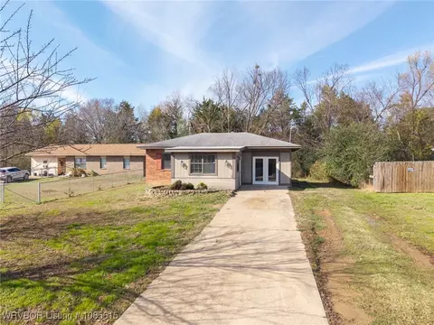1107 28th Pl, Van Buren, AR 72956