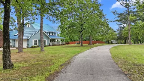 3900 Wylie Rd, Poteau, OK 74953
