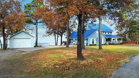 3900 Wylie Rd, Poteau, OK 74953