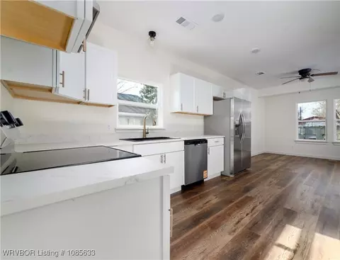 Kitchen - 3620 N 48th, Fort Smith, AR 72904 photo 2 of 2