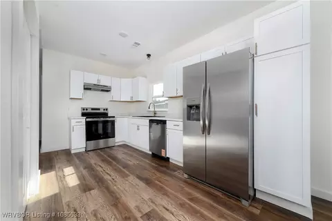 Kitchen - 3620 N 48th, Fort Smith, AR 72904 photo 1 of 2