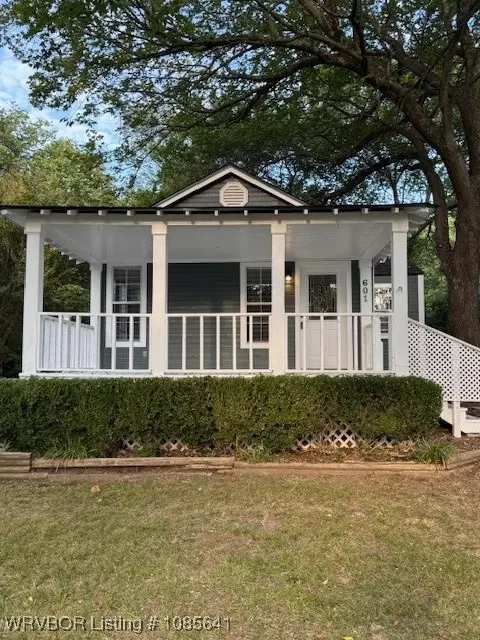 601 W Ave G, Heavener, OK 74937