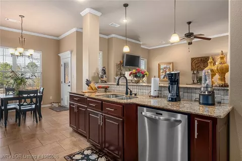 Kitchen - 8017 Bridgewood Ln, Fort Smith, AR 72916 photo 2 of 2
