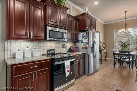 Kitchen - 8017 Bridgewood Ln, Fort Smith, AR 72916 photo 1 of 2