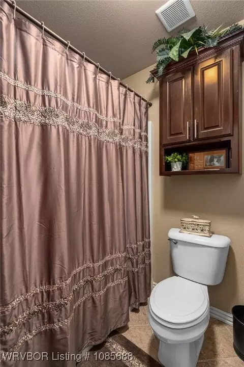 Bath - 8017 Bridgewood Ln, Fort Smith, AR 72916 photo 5 of 5