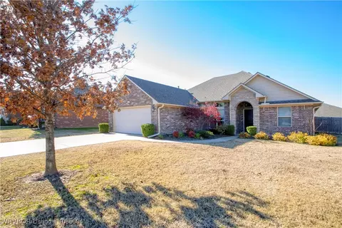 6100 Ironwood Ln, Fort Smith, AR 72916 photo 2