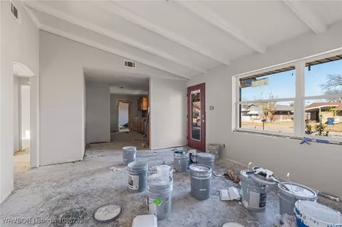 Living - 1924 Utica Pl, Fort Smith, AR 72901 photo 2 of 2