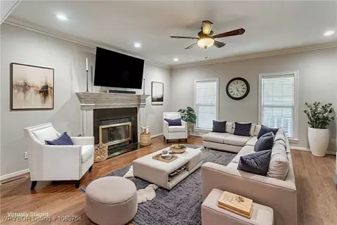 Living - 5200 Hardscrabble Way, Fort Smith, AR 72903 photo 1 of 1