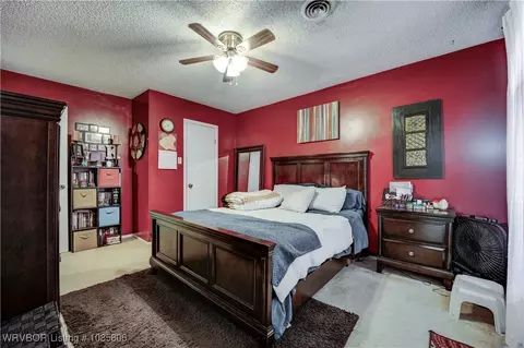 Bedroom - 3218 Iola Ave, Fort Smith, AR 72908 photo 2 of 6