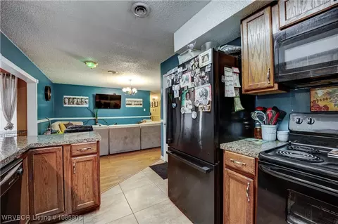 Kitchen - 3218 Iola Ave, Fort Smith, AR 72908 photo 4 of 4