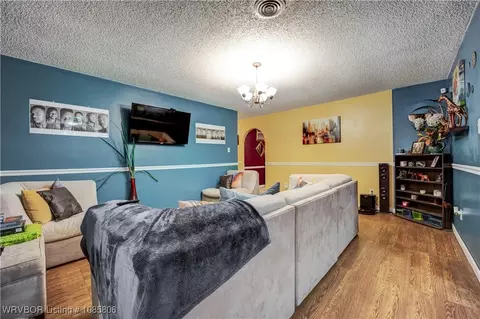 Living - 3218 Iola Ave, Fort Smith, AR 72908 photo 4 of 4