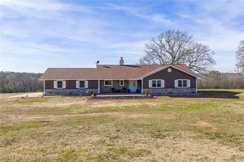 2629 Dove Creek Rd, Waldron, AR 72958