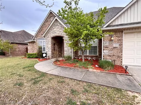 8916 Southridge Dr, Fort Smith, AR 72908 photo 2