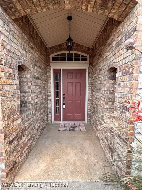 8916 Southridge Dr, Fort Smith, AR 72908 photo 3