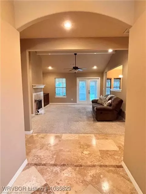 8916 Southridge Dr, Fort Smith, AR 72908 photo 4