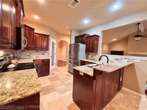 8916 Southridge Dr, Fort Smith, AR 72908 photo 17