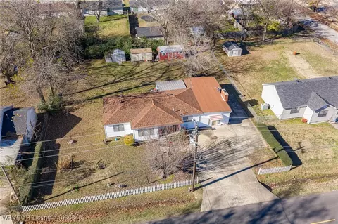View/Area - 2521 N Albert Pike Ave, Fort Smith, AR 72904 photo 5 of 11