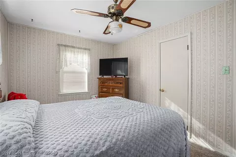 Bedroom - 2521 N Albert Pike Ave, Fort Smith, AR 72904 photo 2 of 4
