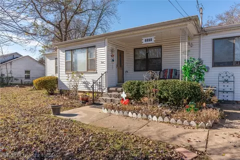 Exterior - 2521 N Albert Pike Ave, Fort Smith, AR 72904 photo 14 of 16