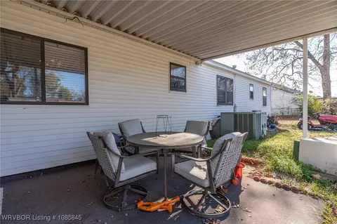 Exterior - 2521 N Albert Pike Ave, Fort Smith, AR 72904 photo 11 of 16