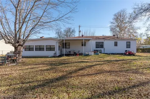 Exterior - 2521 N Albert Pike Ave, Fort Smith, AR 72904 photo 9 of 16