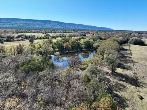 123 River Rd, Muse, OK 74949