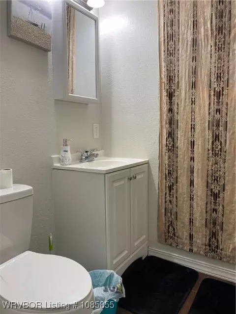 Bath - 2423 N 30th St, Fort Smith, AR 72904 photo 3 of 3