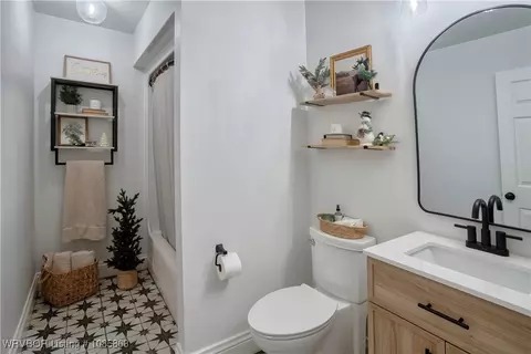 Bath - 14407 Wildflower Loop, Fort Smith, AR 72916 photo 4 of 7
