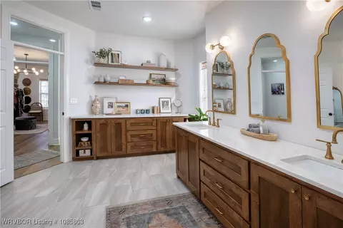 Bath - 14407 Wildflower Loop, Fort Smith, AR 72916 photo 3 of 7