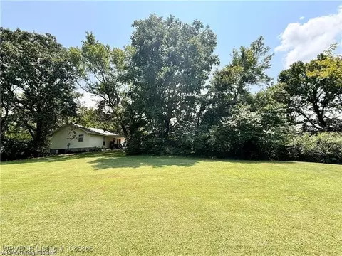Exterior - 5525 Slaytonville Rd, Hackett, AR 72937 photo 6 of 10