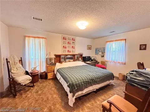 Bedroom - 5525 Slaytonville Rd, Hackett, AR 72937 photo 1 of 4