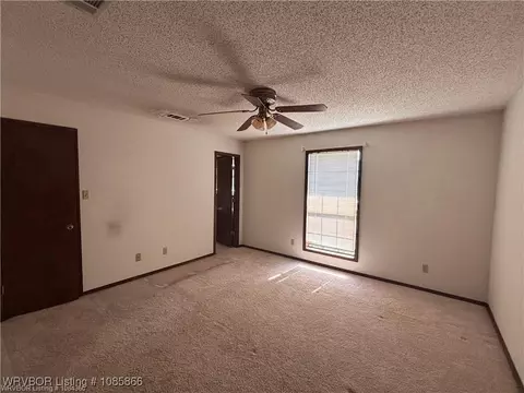 Bedroom - 922 S Pine St, Hartford, AR 72938 photo 7 of 8