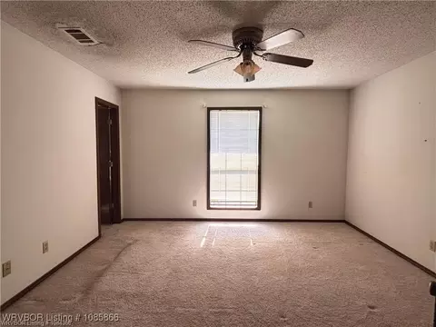 Bedroom - 922 S Pine St, Hartford, AR 72938 photo 4 of 8