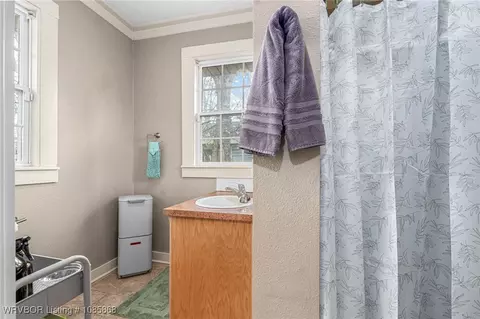 Bath - 2808 Alabama Ave, Fort Smith, AR 72901 photo 5 of 6