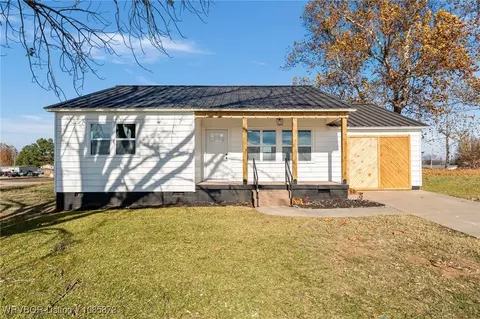 103 State Line Rd, Pocola, OK 74902