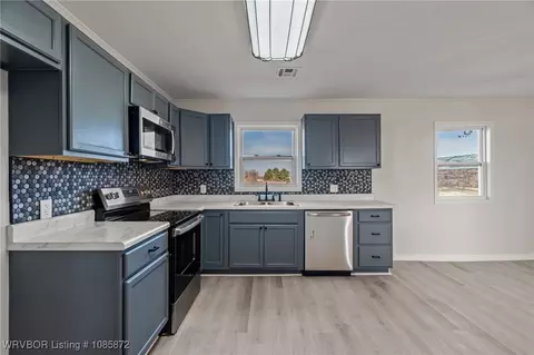 Kitchen - 103 State Line Rd, Pocola, OK 74902 photo 1 of 1