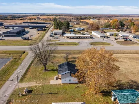 View/Area - 103 State Line Rd, Pocola, OK 74902 photo 3 of 6