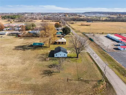 View/Area - 103 State Line Rd, Pocola, OK 74902 photo 5 of 6