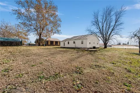 Exterior - 103 State Line Rd, Pocola, OK 74902 photo 6 of 8