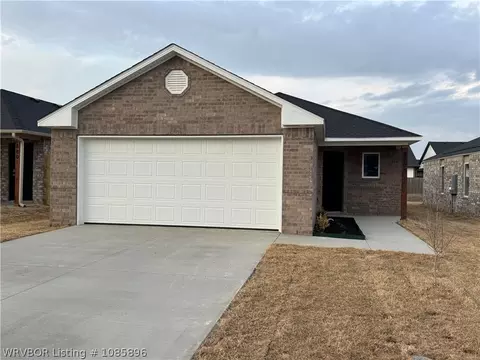 8805 Preston Wood Dr, Fort Smith, AR 72916