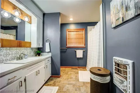 Bath - 254 Main St, Alma, AR 72921 photo 1 of 2