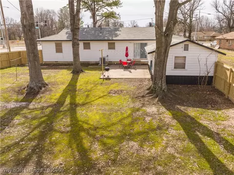 Exterior - 254 Main St, Alma, AR 72921 photo 7 of 8