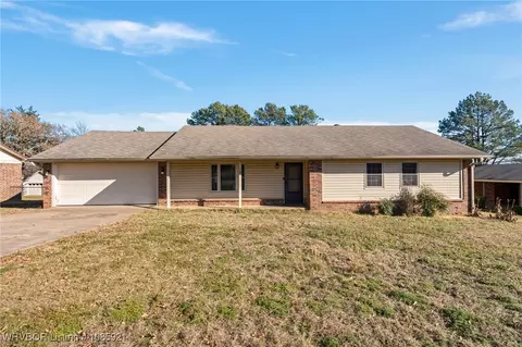 1028 N Camelia St, Greenwood, AR 72936