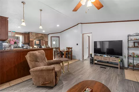 9821 Moccasin Ln, Hackett, AR 72937 photo 6