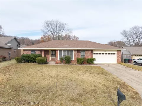 8107 Williamsburg Rd, Fort Smith, AR 72903 photo 1
