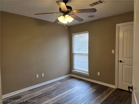 Bedroom - 1906 Yukon Dr, Barling, AR 72923 photo 2 of 2