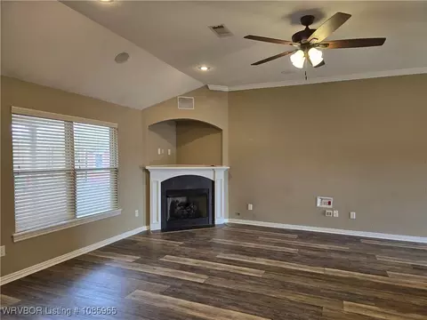 Living - 1906 Yukon Dr, Barling, AR 72923 photo 1 of 1