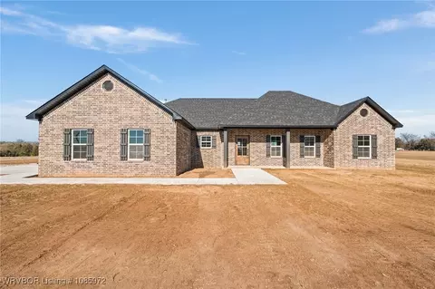 29344 Country Ln, Poteau, OK 74953