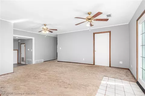 Living - 306 Ellis Loop, Pocola, OK 74902 photo 5 of 5